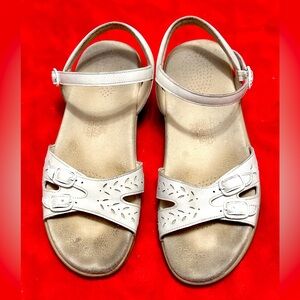 SAS Women's Duo White Leather Tripad Comfort Sandals Made in USA Strap Buckle 8M